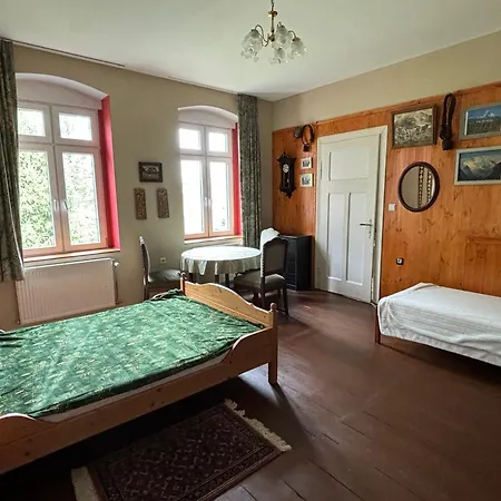 Dom Pod Orlimi Skalami - Blisko Zamku Czocha I Jeziora Lesnianskiego Privat bolig *