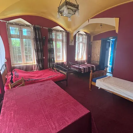 Dom Pod Orlimi Skalami - Blisko Zamku Czocha I Jeziora Lesnianskiego *