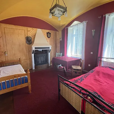 Dom Pod Orlimi Skalami - Blisko Zamku Czocha I Jeziora Lesnianskiego