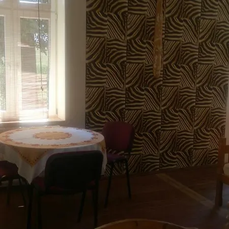 Dom Pod Orlimi Skalami - Blisko Zamku Czocha I Jeziora Lesnianskiego