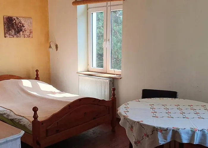 Privat bolig Dom Pod Orlimi Skalami - Blisko Zamku Czocha I Jeziora Lesnianskiego Leśna