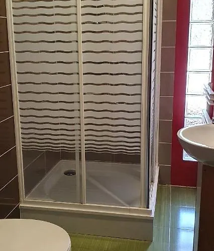 Dom Pod Orlimi Skalami - Blisko Zamku Czocha I Jeziora Lesnianskiego Privat bolig Leśna