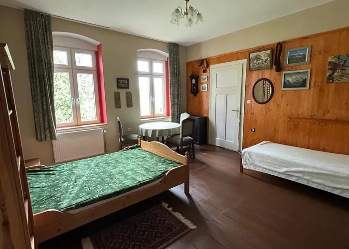 Dom Pod Orlimi Skalami - Blisko Zamku Czocha I Jeziora Lesnianskiego Privat bolig *