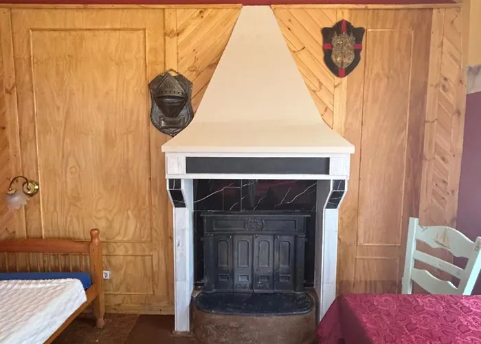 Dom Pod Orlimi Skalami - Blisko Zamku Czocha I Jeziora Lesnianskiego Проживание в семье Лесьна