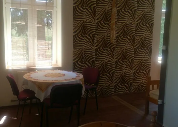 Dom Pod Orlimi Skalami - Blisko Zamku Czocha I Jeziora Lesnianskiego